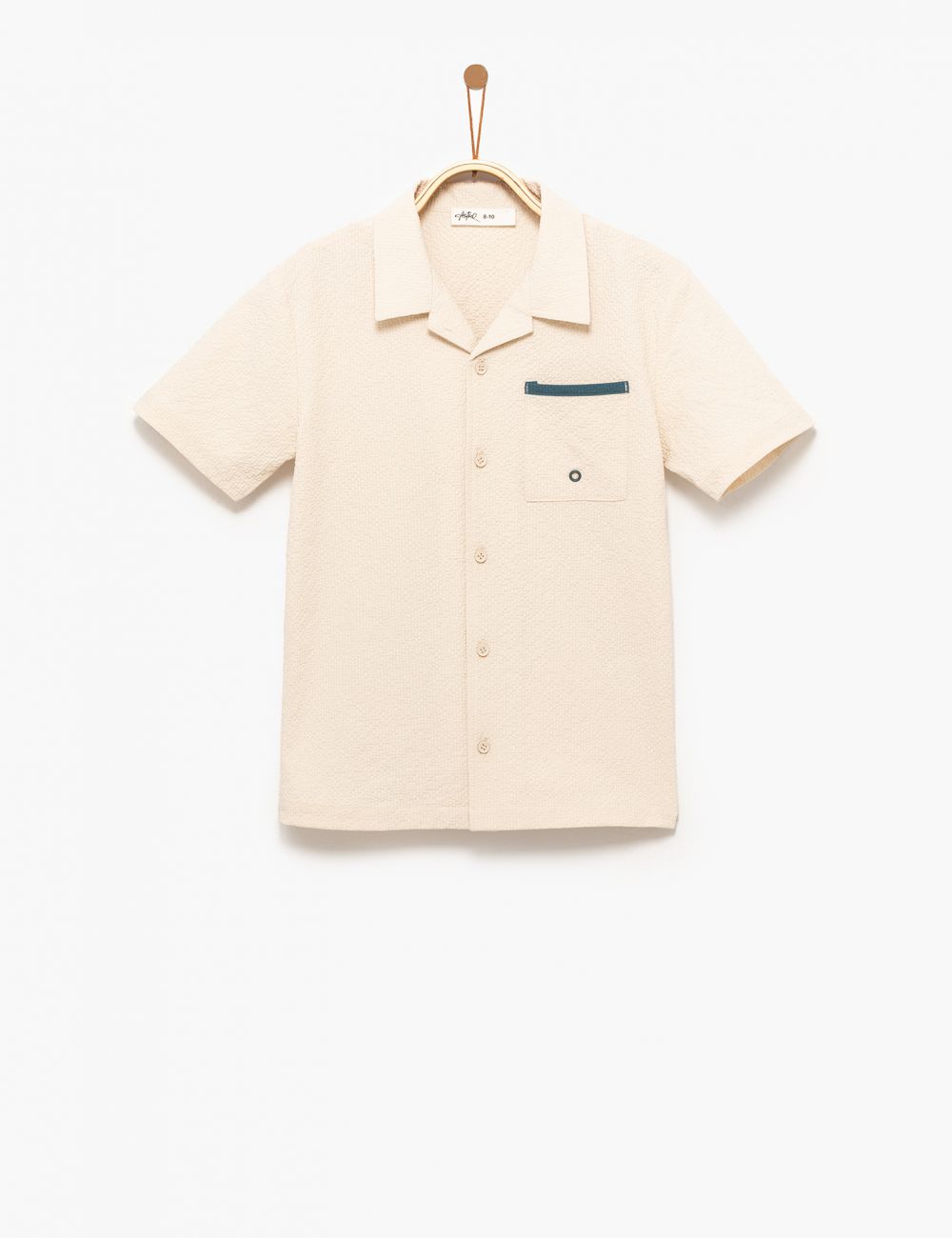 מכופתרת בגד ים