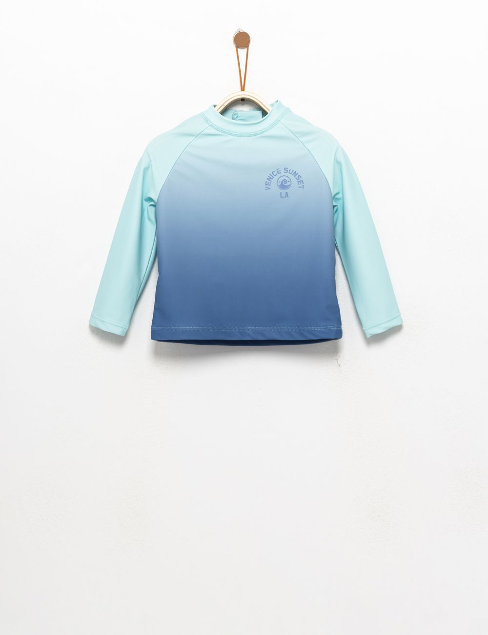 חולצת בגד ים