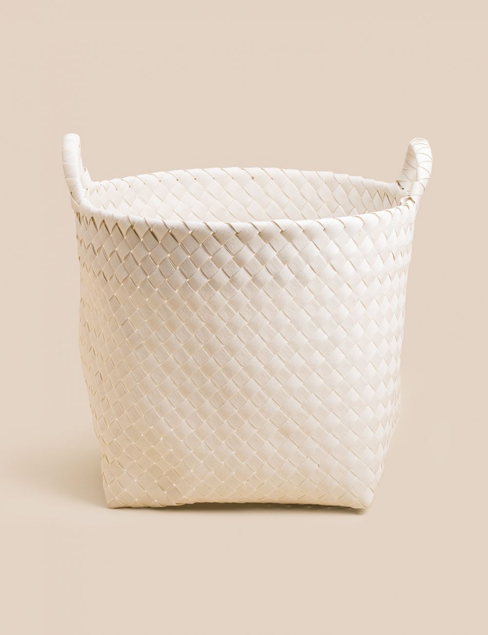 סל קלוע מפלסטיק