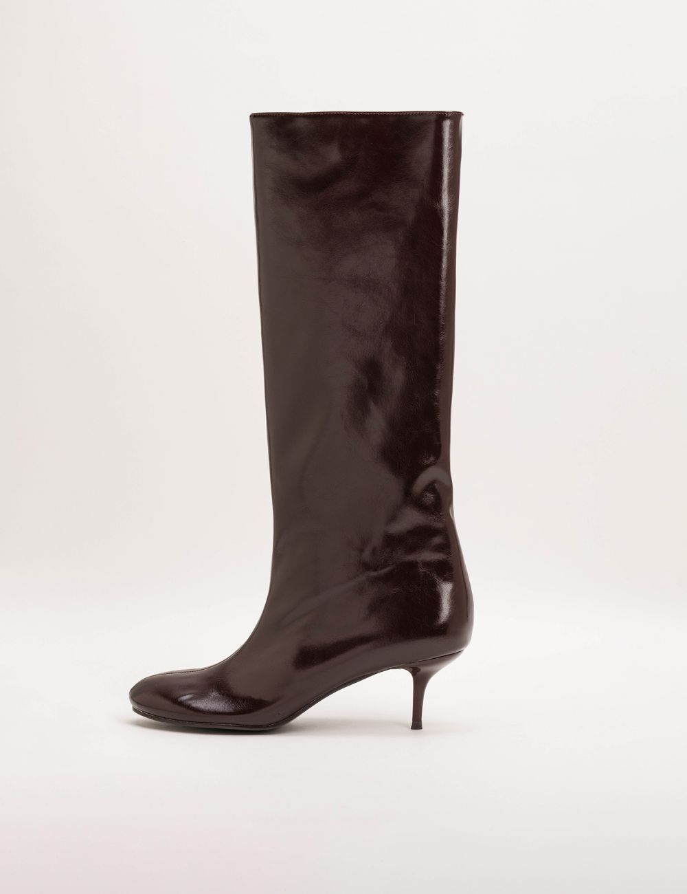 מגפי עקב עד הברך עם חרטום מעוגל