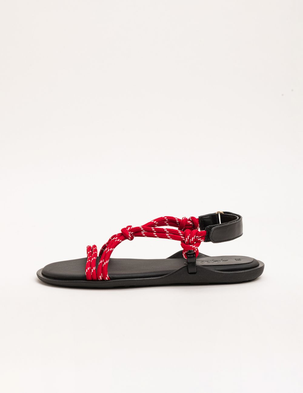 סנדלי חבלים