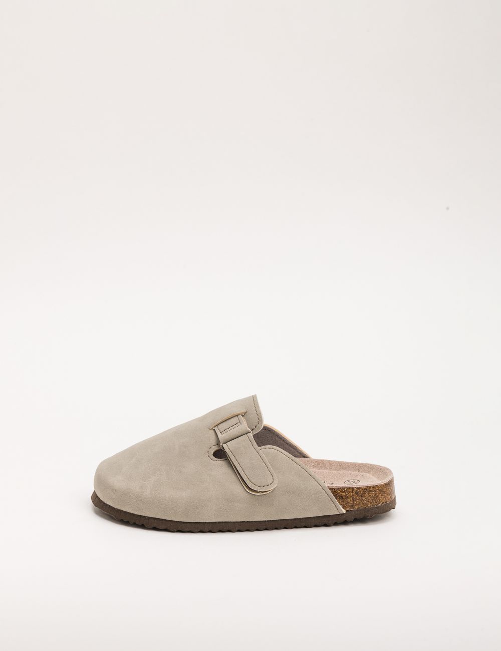 כפכפים לבנים