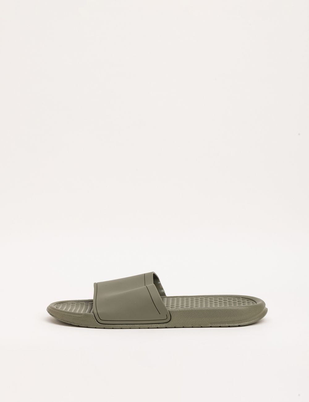 כפכפים בגימור אלסטי