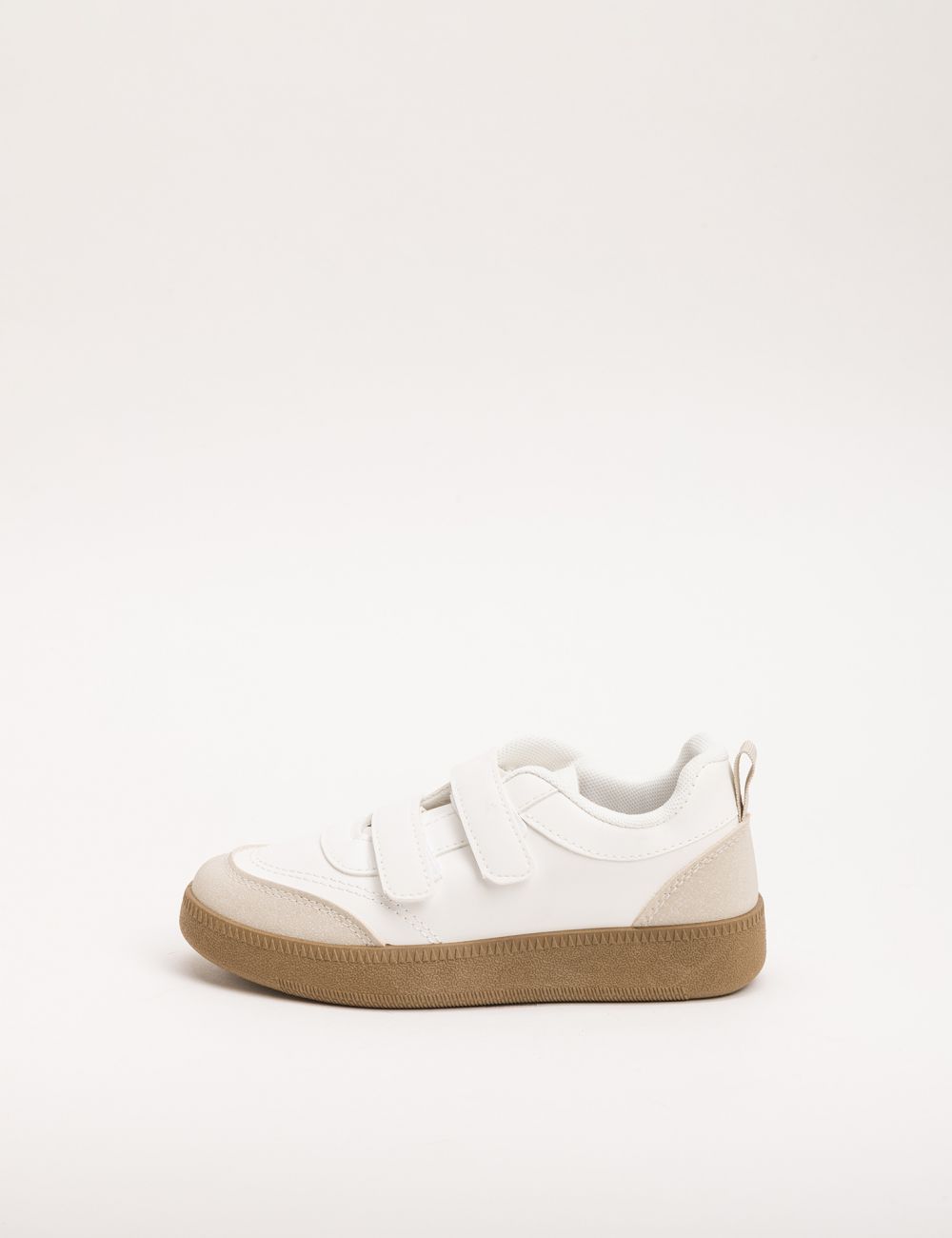 סניקרס עם סקוץ’ לבנים