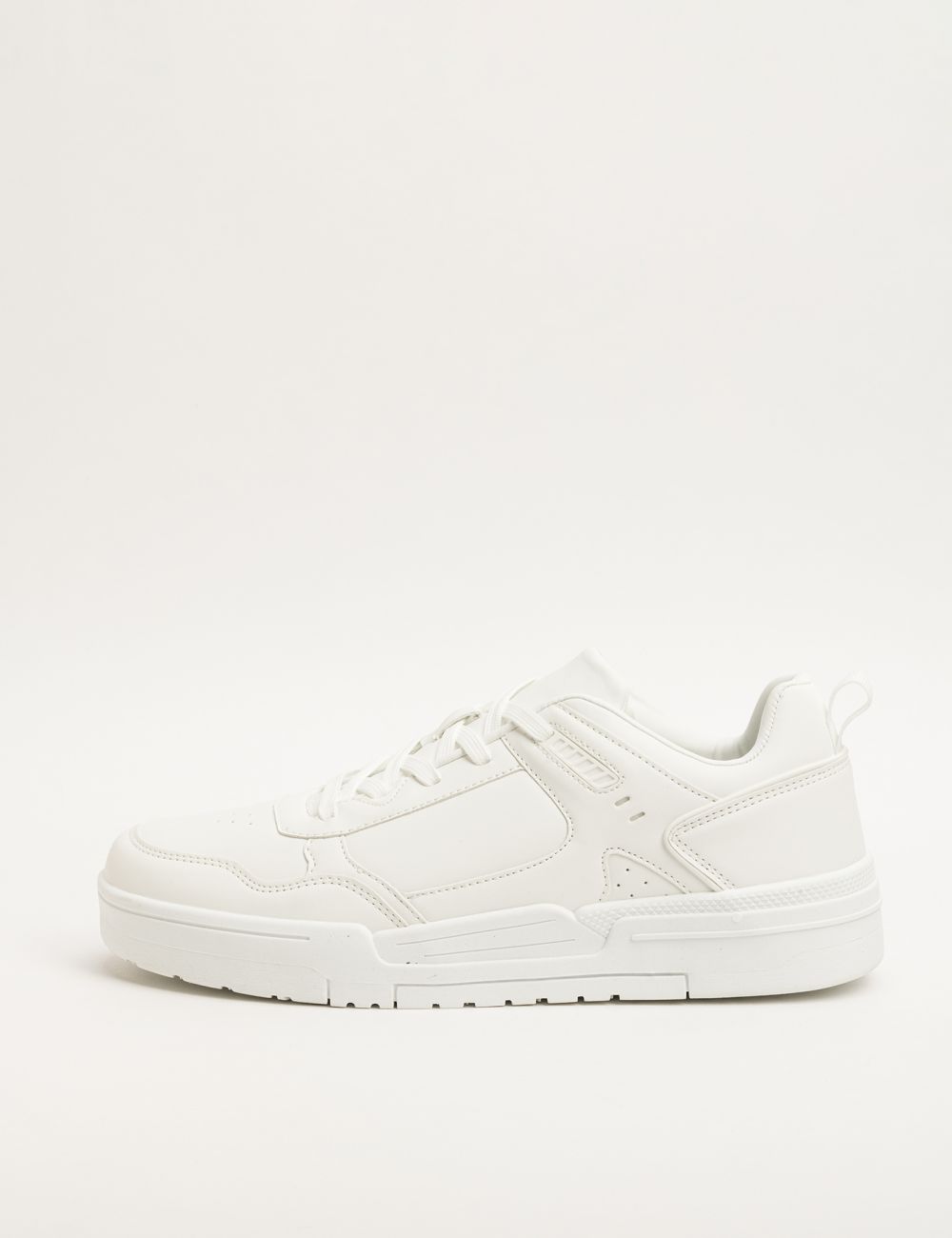 סניקרס ספורטיבי