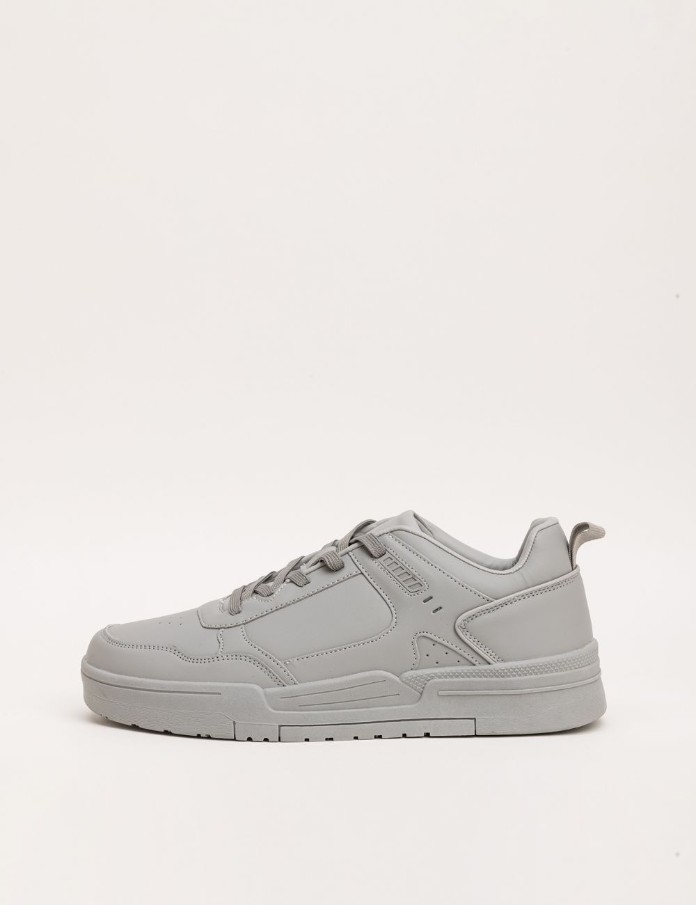 סניקרס ספורטיבי