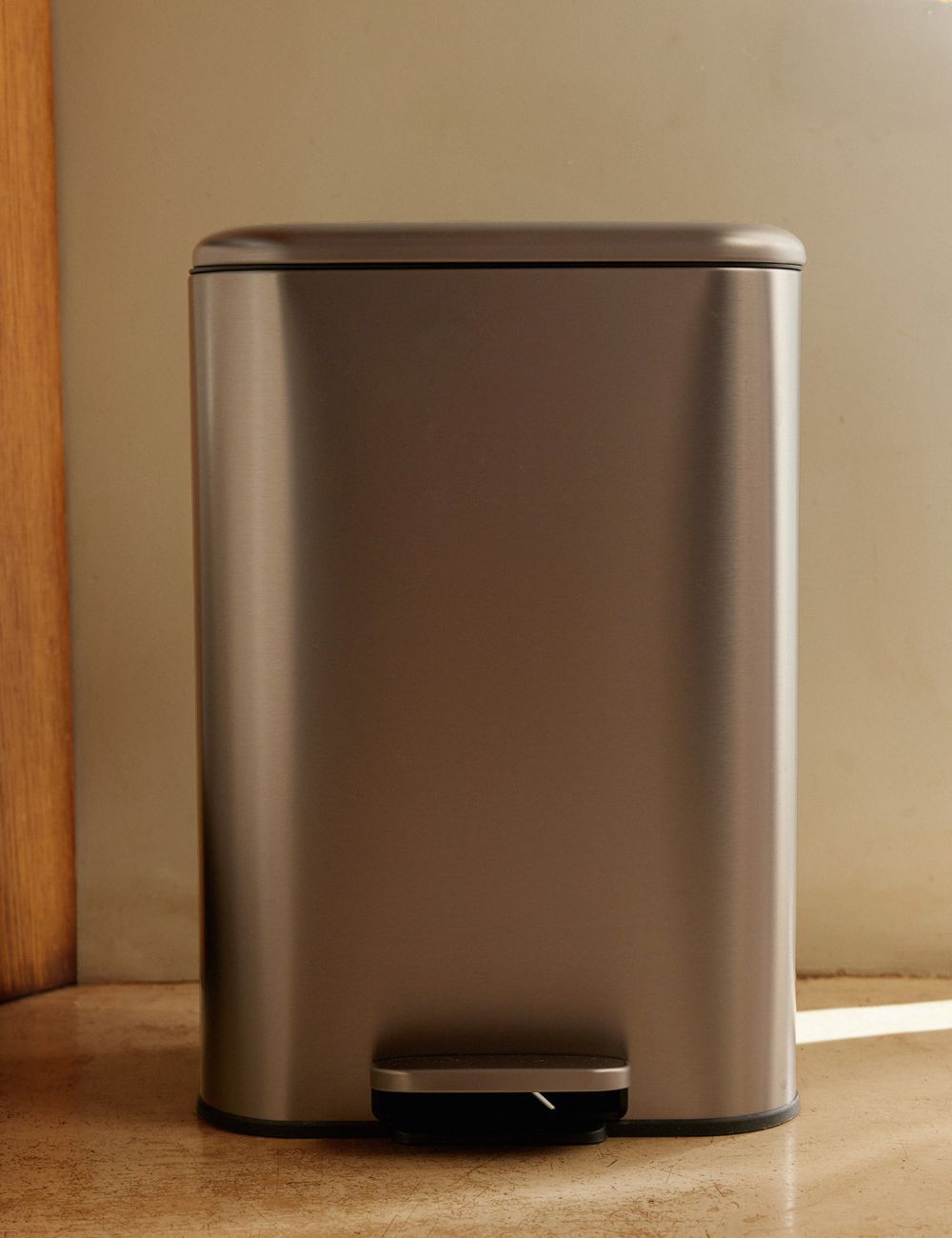 פח אשפה מלבני עם רגלית 30L אורבן