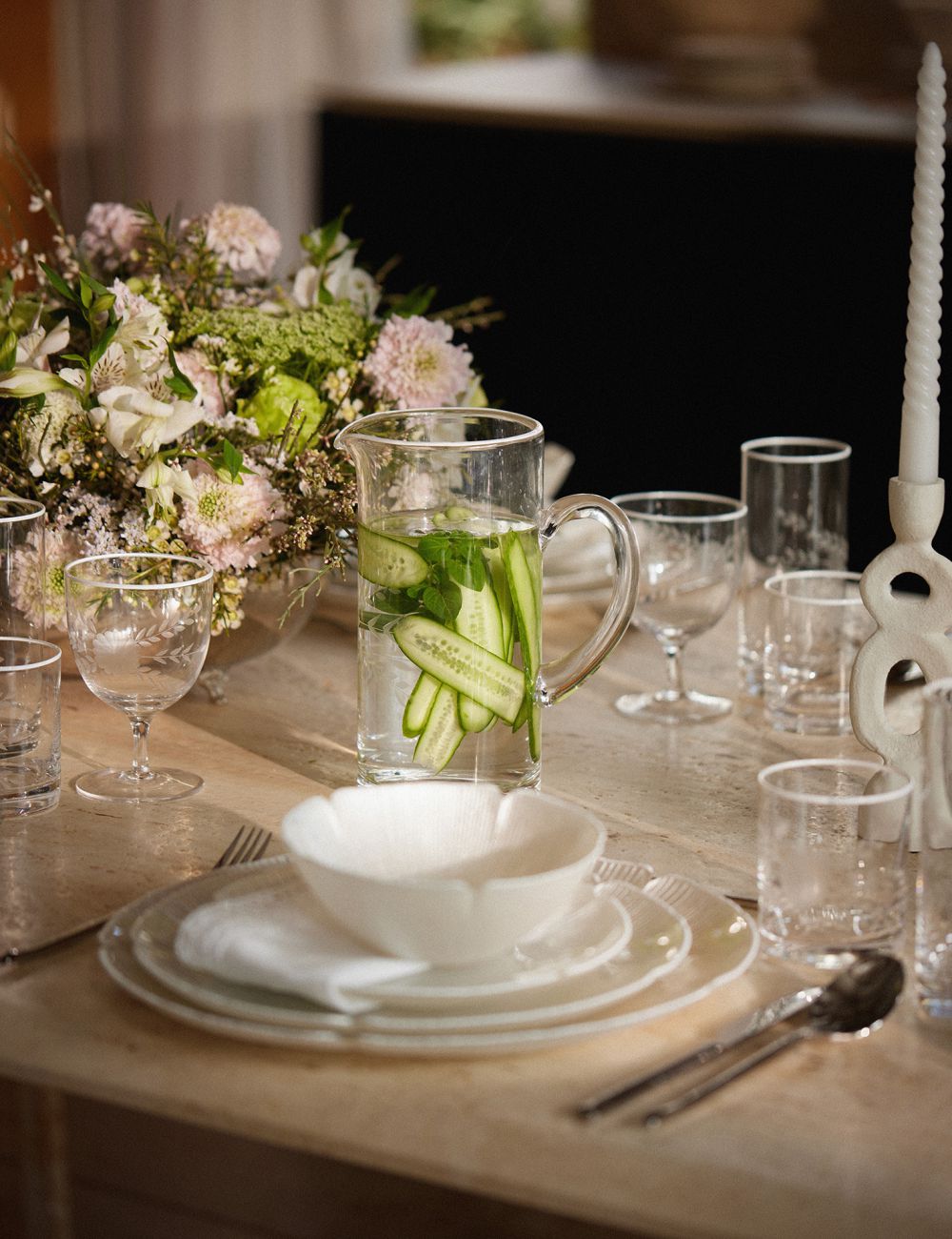 קנקן שתיה 1.3 ליטר חריטה